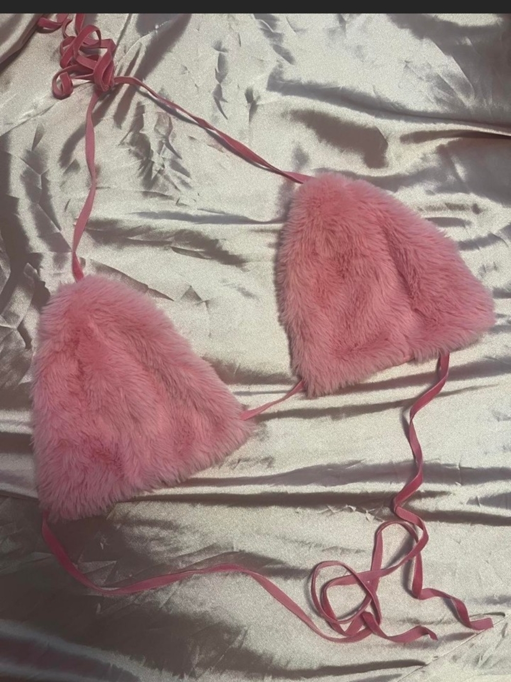Pink Furry Bra - Picture 3 of 5